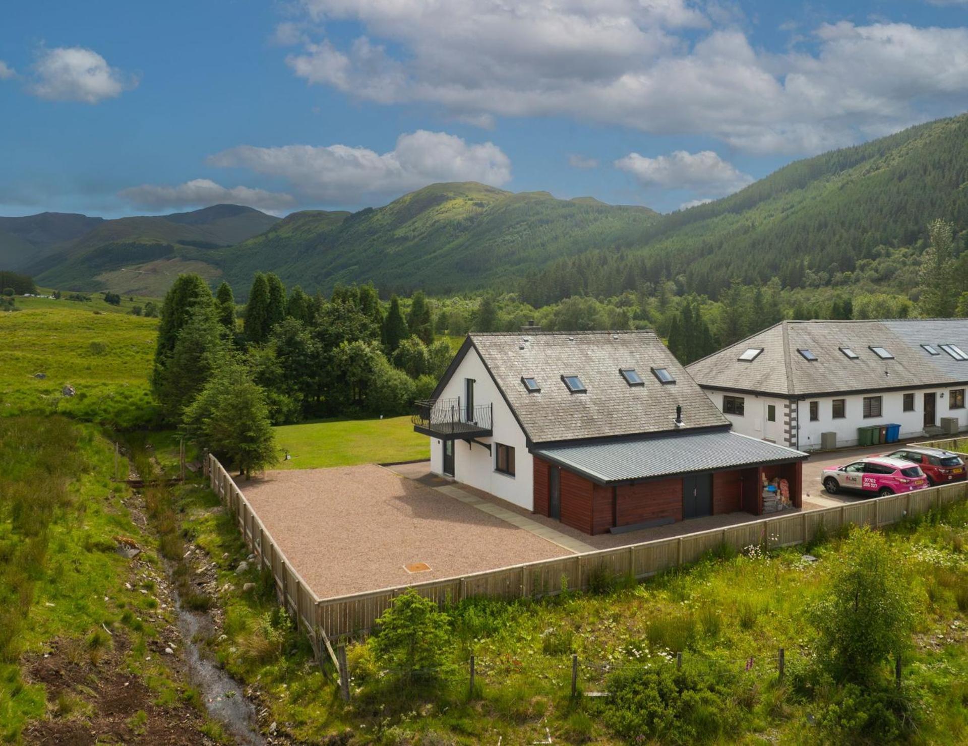 Achintee Cottages No 2 Fort William Exterior photo